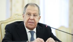 Лавров отреагировал на угрозы Сикорского в адрес Путина