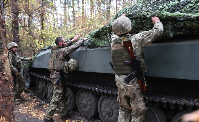 «Беги, кацап, - Драпатый возвращается на Сумщину»: Киев на фоне отступления армии затеял реформу ВСУ