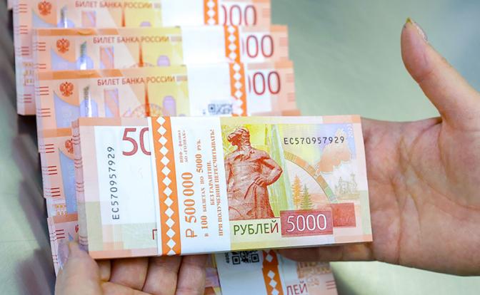 Сберечь деньги в тревожное время: Золото сейчас на пике, но и дирхамы ОАЭ сгодятся