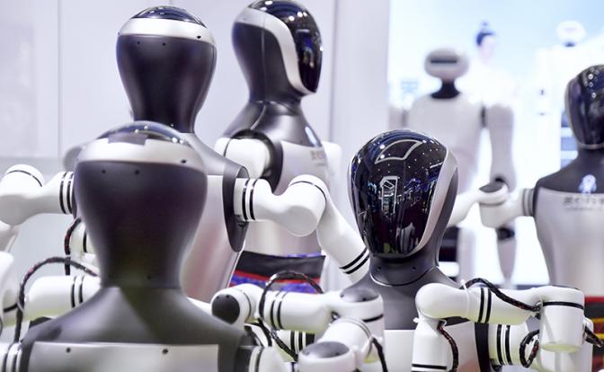 Маск сообщил, чем опасна его армия роботов