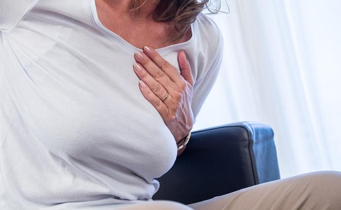 Женщина с раком 4-й стадии назвала крайне опасный ночной симптом