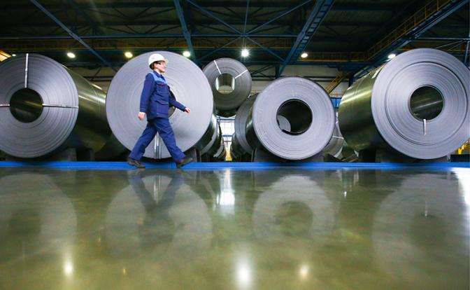 Металлурги теряют прибыль, регионы России переходят в состояние хронических должников