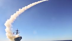 Готовы ли США рискнуть новейшим авианосцем ради амбиций Трампа