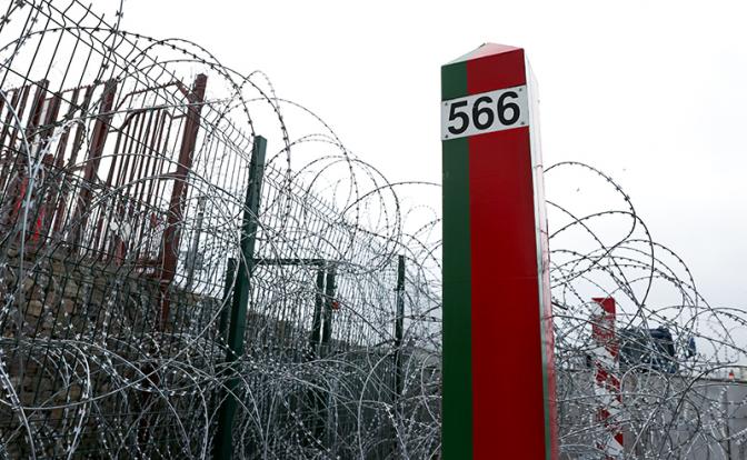 Литва на месяц полностью закрывает границу с Белоруссией и вовлекает в план Польшу