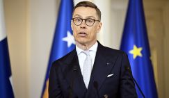 Финский премьер назначил новое место саммита РФ и США - поближе к пингвинам