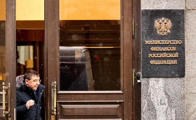 Михаил Делягин: Хватит сказок - Минфин отлично знает, что бюджет захлебывается от триллионов