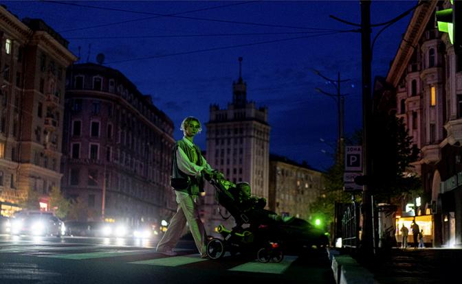 «Ноль генерации. Ноль!»: Украина во тьме, Зеленский в телевизоре пропал, всё мрачно