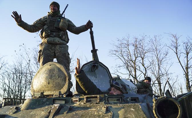 “Че вы как бабы?”: Трусливые “азовцы” к сдаче Красного Лимана готовы 