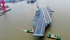Авианосец "Фуцзянь": Китай показал США свои морские мускулы