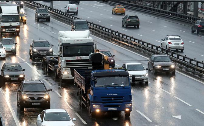 Российские водители легковых авто стали получать гигантские штрафы: названа причина