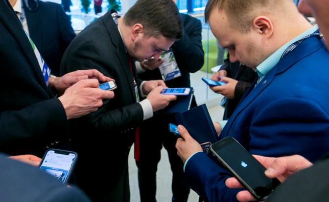 Список избранных: Кто у нас будет «весь в белом», решает Минцифры