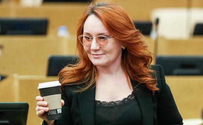 На фото: член комитета Госдумы по труду, соцполитике и делам ветеранов Светлана Бессараб