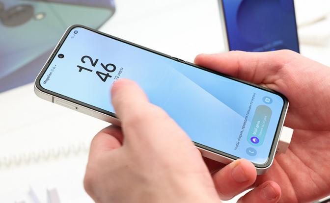 В смартфонах Samsung нашли неудаляемое шпионское приложение