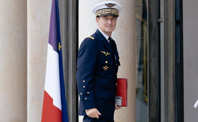 На фото: начальник Главного штаба Вооружённых сил Франции Фабьен Мандон