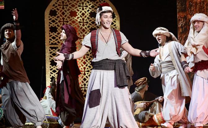 Музыкально-цирковое шоу «Волшебная лампа» представят на сцене Планеты КВН