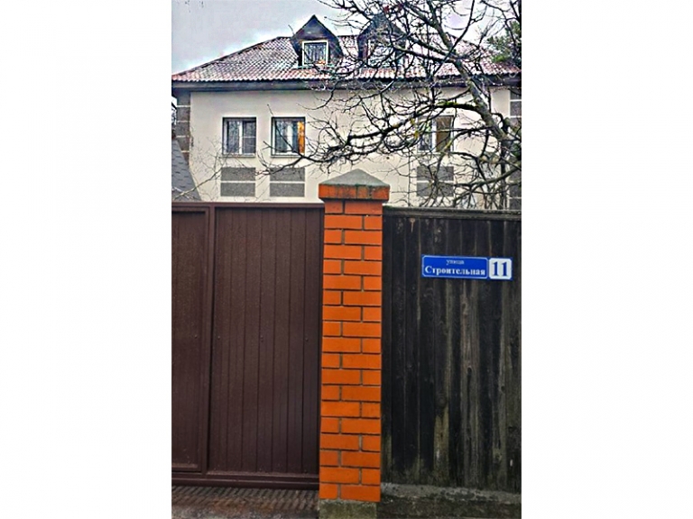 В частном секторе на окраине Дедовска правоохранительными органами муниципального округа Истра прекращена незаконная деятельность реабилитационного центра для трудных подростков.