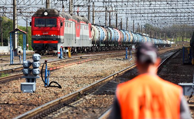 Российская «железка» умчалась не туда: РЖД накопила сумасшедшие долги. Оплатят пассажиры?