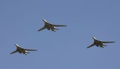 Путин в Арктике гоняет стаи «Белых лебедей». Российская база в Мурманске усилилась Ту-160