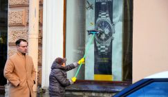 Депутат Милонов: «А честно заработанного золотого унитаза можно и не стесняться!»