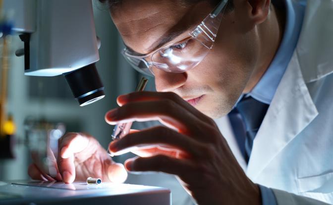 «Мозговой драп» вместо мозгового штурма: Кремниевая долина усилилась нашими спецами, создавшими «Ланцет»