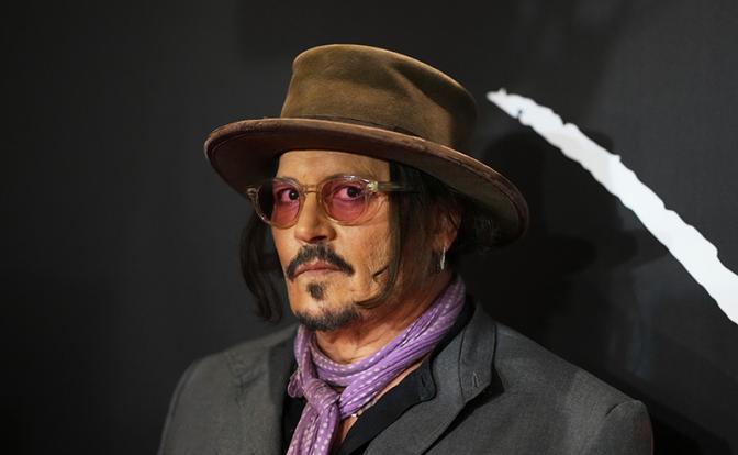 На фото: актер и режиссер Джонни Деп