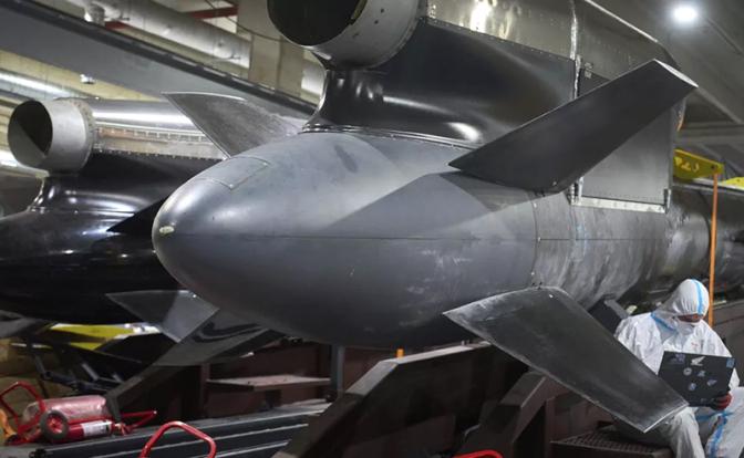 На фото: ракета "Фламинго".