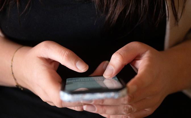 Фото-капкан: Мошенники способны перехватить управление вашим гаджетом благодаря фотографиям