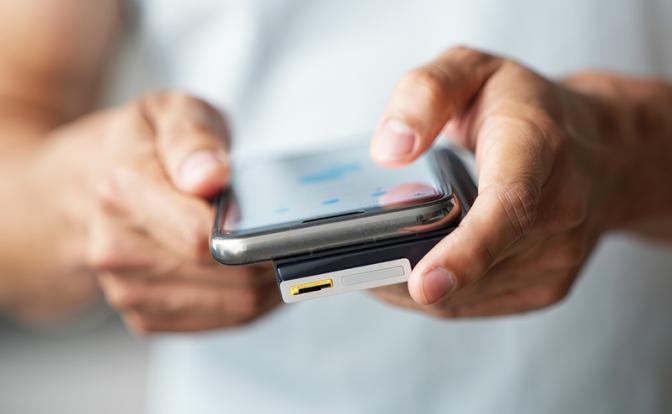 Эксперт рассказал, какие регионы могут остаться без связи в канун Нового года