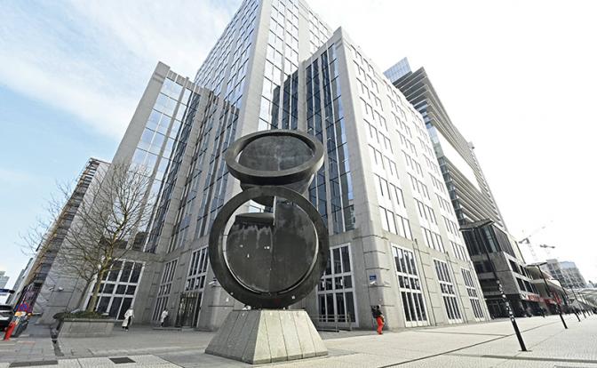 «Никто не может быть лишен имущества»: юрист рассказал, что ждет битву с Euroclear за российские активы