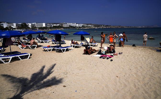 Неожиданная новость: Европа открывает ворота России через Кипр?