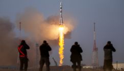 Отечественной космонавтике желательно сменить орбиту, с МКС даже Москву еле видно