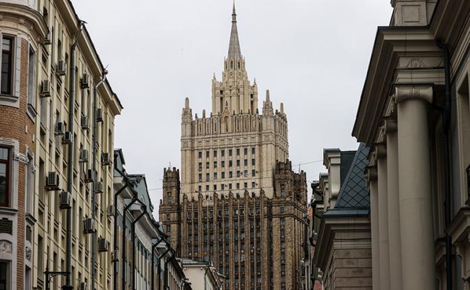 Неприемлемо: в МИД высказались о размещении войск НАТО на Украине