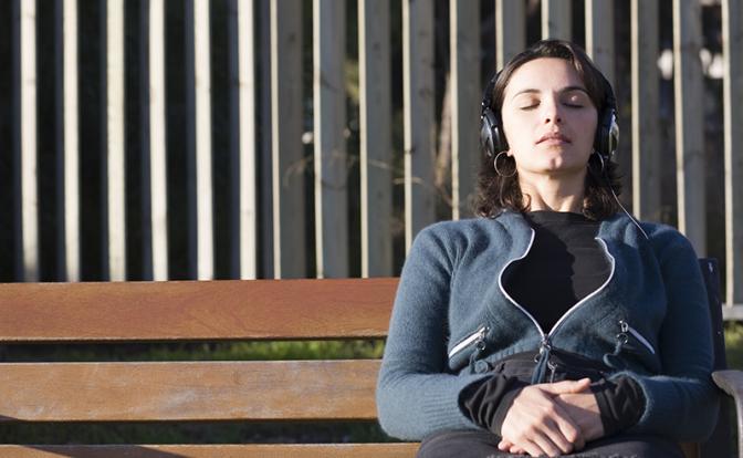 Ученые выяснили, почему во взрослом возрасте время летит быстрее