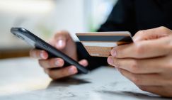 Россиян предупредили о волне блокировок карт после переводов между своими счетами