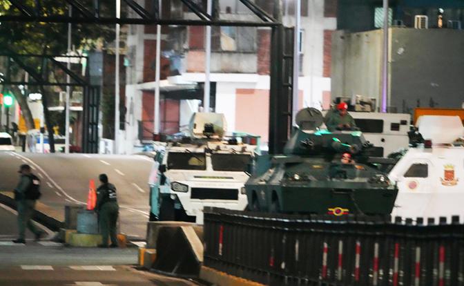 «Игла» не стреляла, С-300 промолчала, Су-30МК не взлетели: Трамп провел блицкриг по «иранскому сценарию»