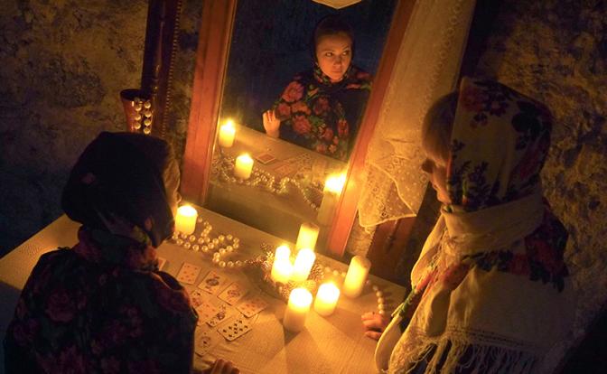 Вляпаться в навоз – это счастье! Рождественские традиции от звезд до народных примет