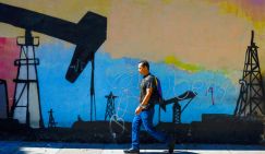 Клаудио Реста: Проблема Трампа в том, что спецназ «Дельта», схвативший Мадуро, нефтедоллару не поможет