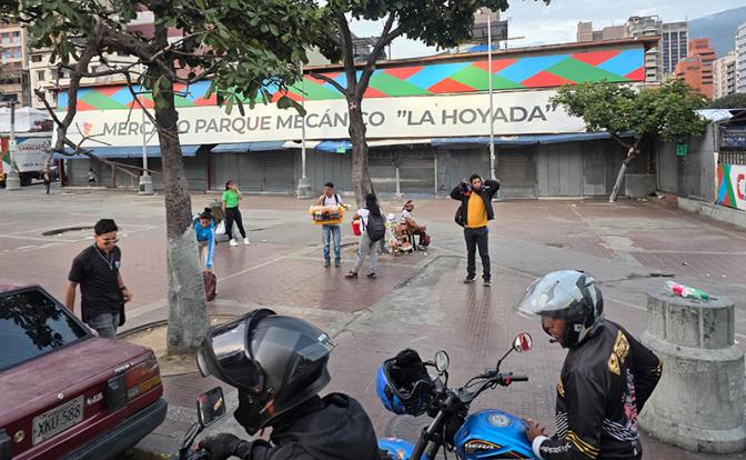 На фото: обстановка в Венесуэле после ударов США. На улицах Каракаса.