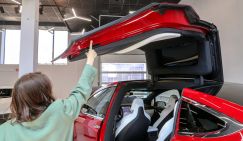 Баловство на батарейках: Электромобили в России - удел богатых пижонов?