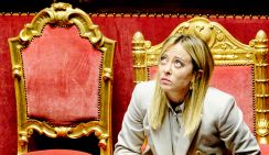 «Здравствуй, Володя Путин. Ты хороший, давай с тобой дружить. Твоя Джорджа»