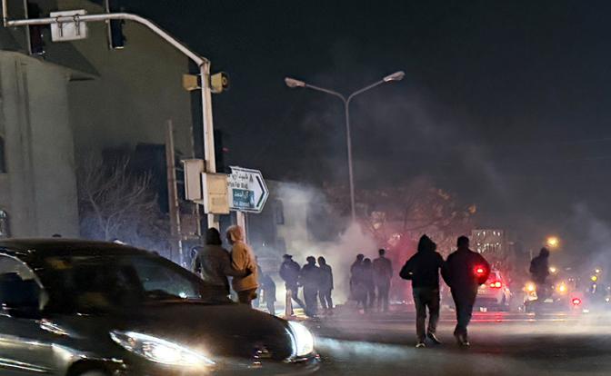 Супонина: Армия, полиция, народное ополчение остались верными властям Ирана