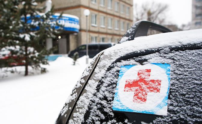 На фото: вид на Новокузнецкий родильный дом №1, где в январе скончались девять младенцев.