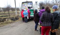 Все для людей! «Единая Россия» гордится тем, что в отдаленные села передвижные аптечки пустят