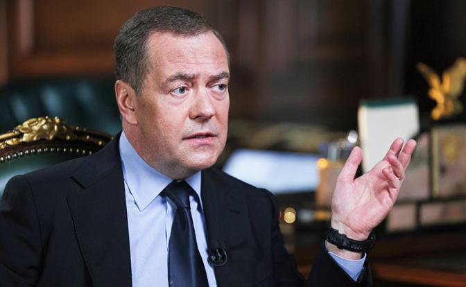 На фото: зампред Совбеза РФ Дмитрий Медведев