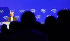 Фон дер Ляйен выступила с громкой речью в Давосе