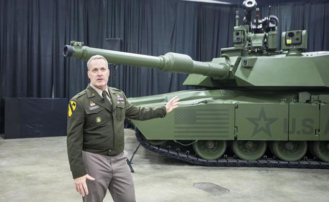 На фото: танк Abrams М1Е3