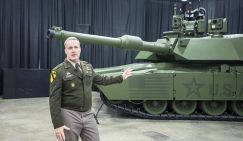 «Это не «Формула-1", это поле боя. Там танки жгут»: Генерал Хрулёв скептически оценил новый  Abrams с кабиной болида