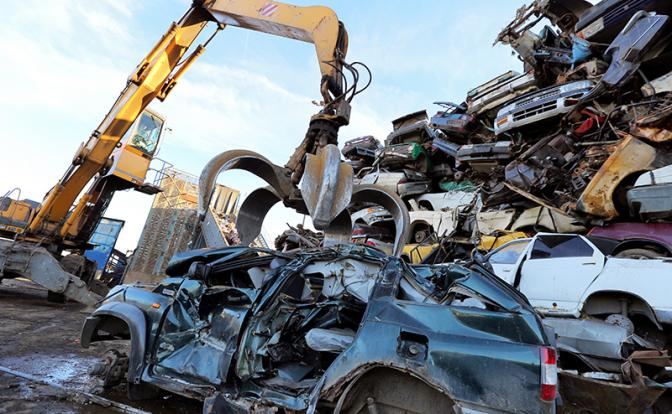 Утилизация-2026: КПРФ поставила в тупик министра Алиханова. Все оказалось хуже, чем мы думали