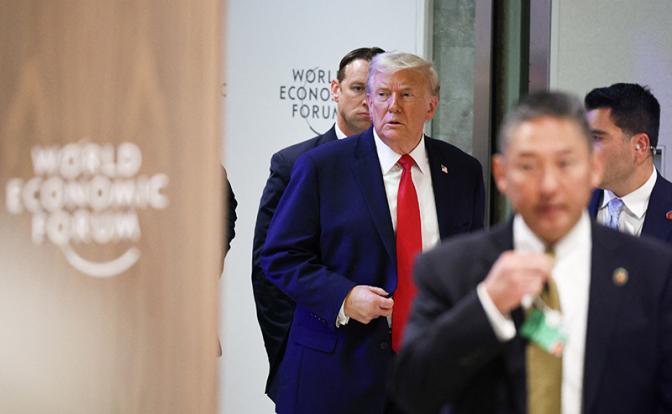 На фото: президент США Дональд Трамп на Всемирном экономическом форуме (ВЭФ).