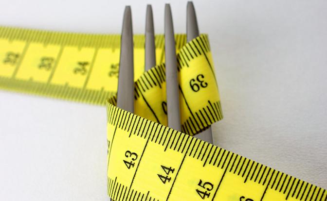 «Кушаем на ночь и худеем»: специалисты назвали самые популярные «сытые» диеты